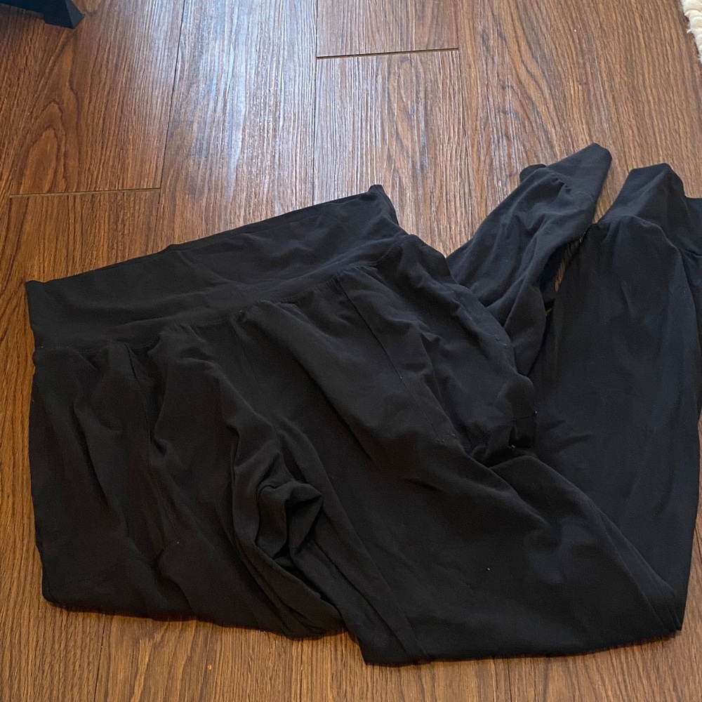 Medium Tall Athleta Salutation Jogger in Powervita